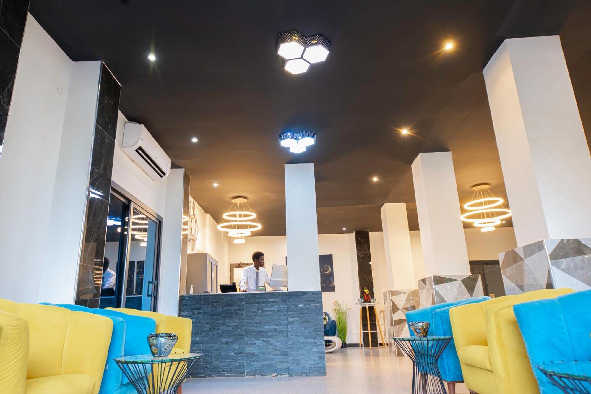 Sosuite Saly Portudal Ngoại thất bức ảnh